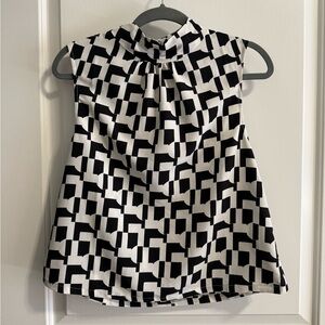 Sanctuary Black and White Graphic Sleeveless Blouse